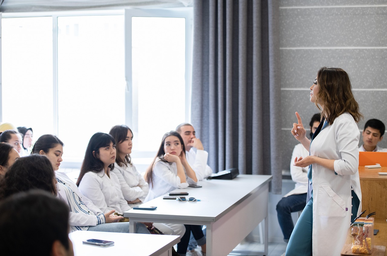 Jamila polatova, oncology, crayfish — Challenges Faced by Nurse Educators and Ways to Overcome Them